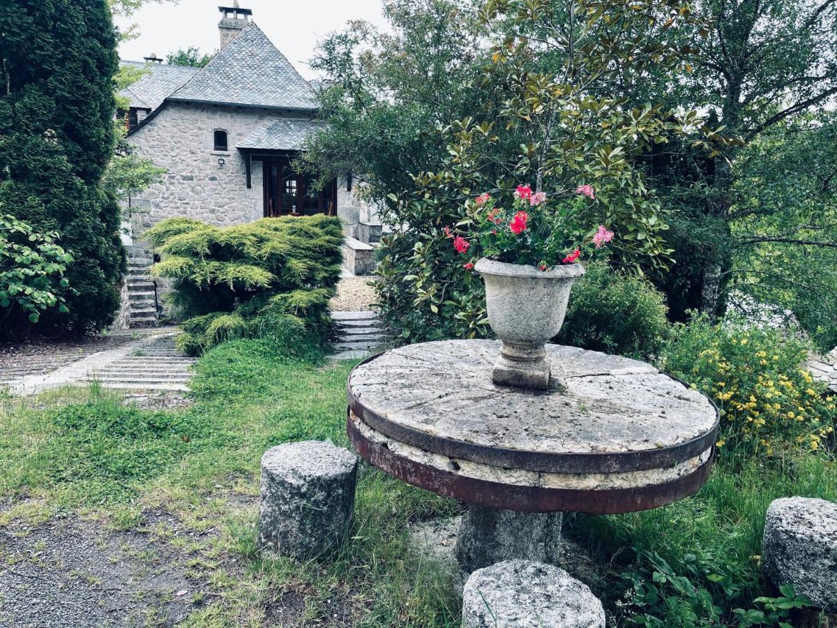 La Maison De Mon Pere Le Nayrac Exterior foto